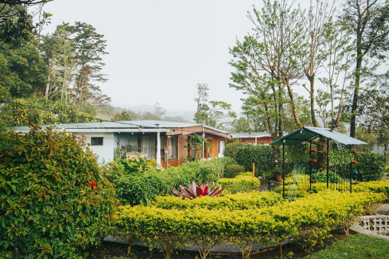 Hotel Holístico Monteverde Exterior foto